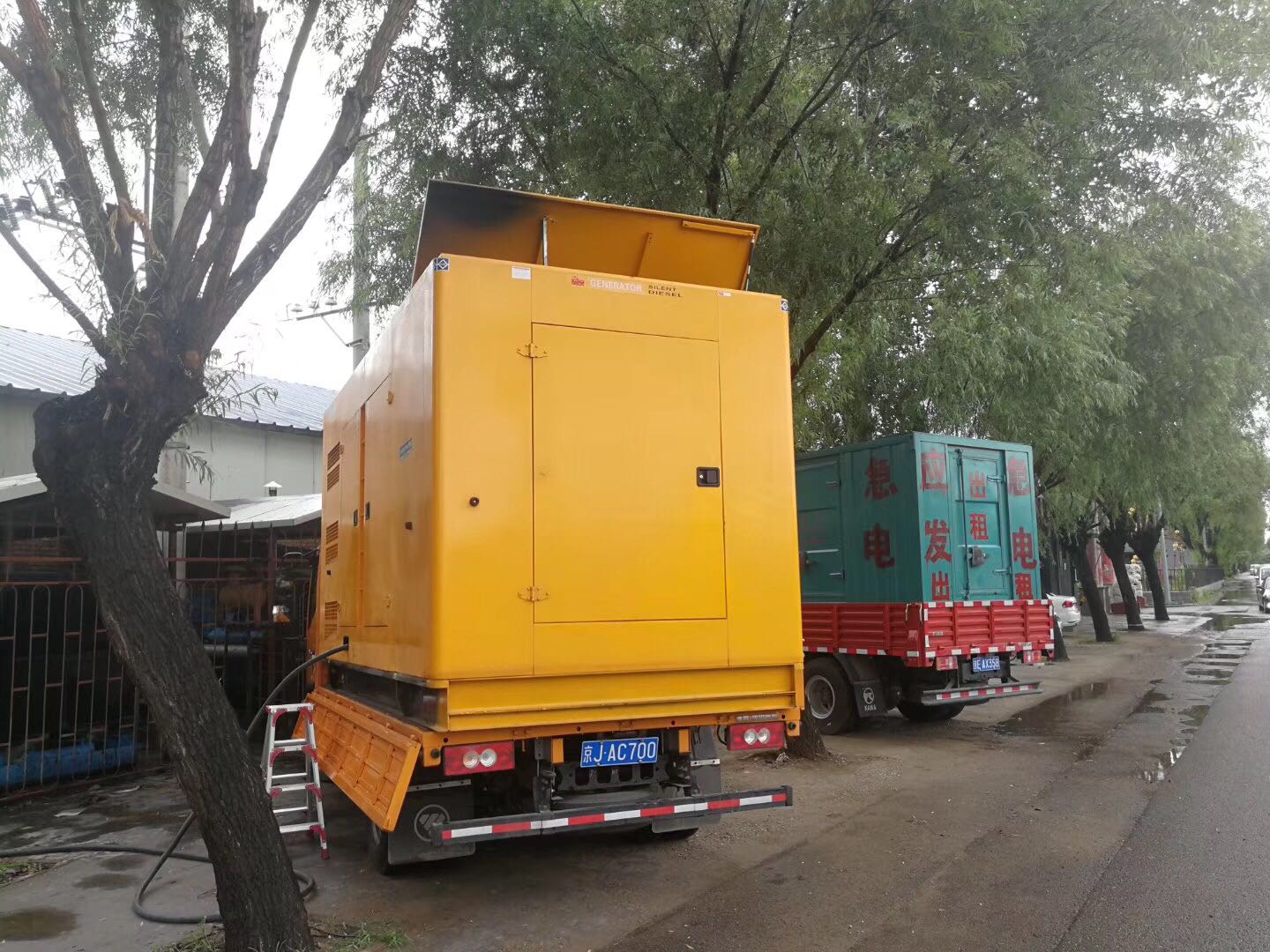 大雨致使多地突發(fā)停電，兩臺(tái)發(fā)電車通州應(yīng)急供電中